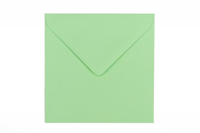Fyrkantiga kuvert 130x130 mm, ljusgröna