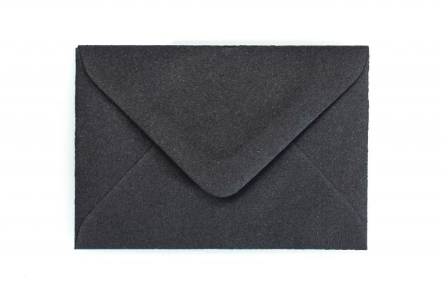 Kuvert 65x94mm, svart