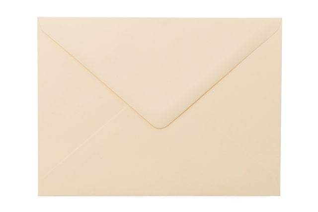 Kuvert 133 x 184 mm (5 x 7 tum), krämfärgade
