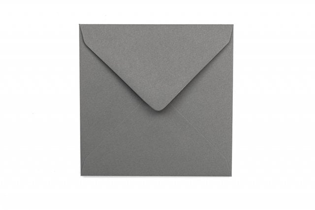 Kvadratiska kuvert 130x130 mm, mörkgrå