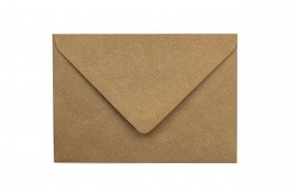Kuvert DIN C7, Natron kraftpapper ribbat